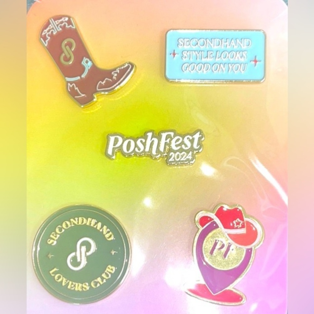 ♥️Poshmark PoshFest branded jibbits